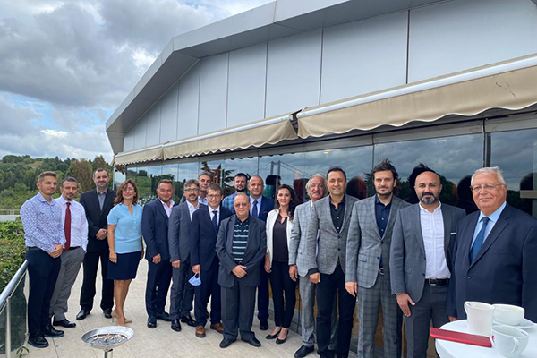 BİTÜDER'de bayrak değişimi